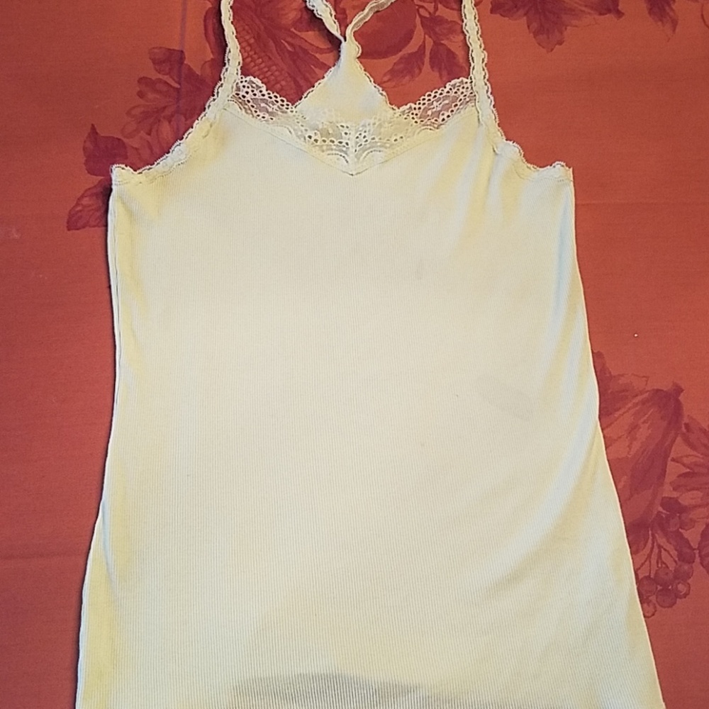 NWOT: this is a beautiful Cami top lrg×xlrg🌹🌹🌹